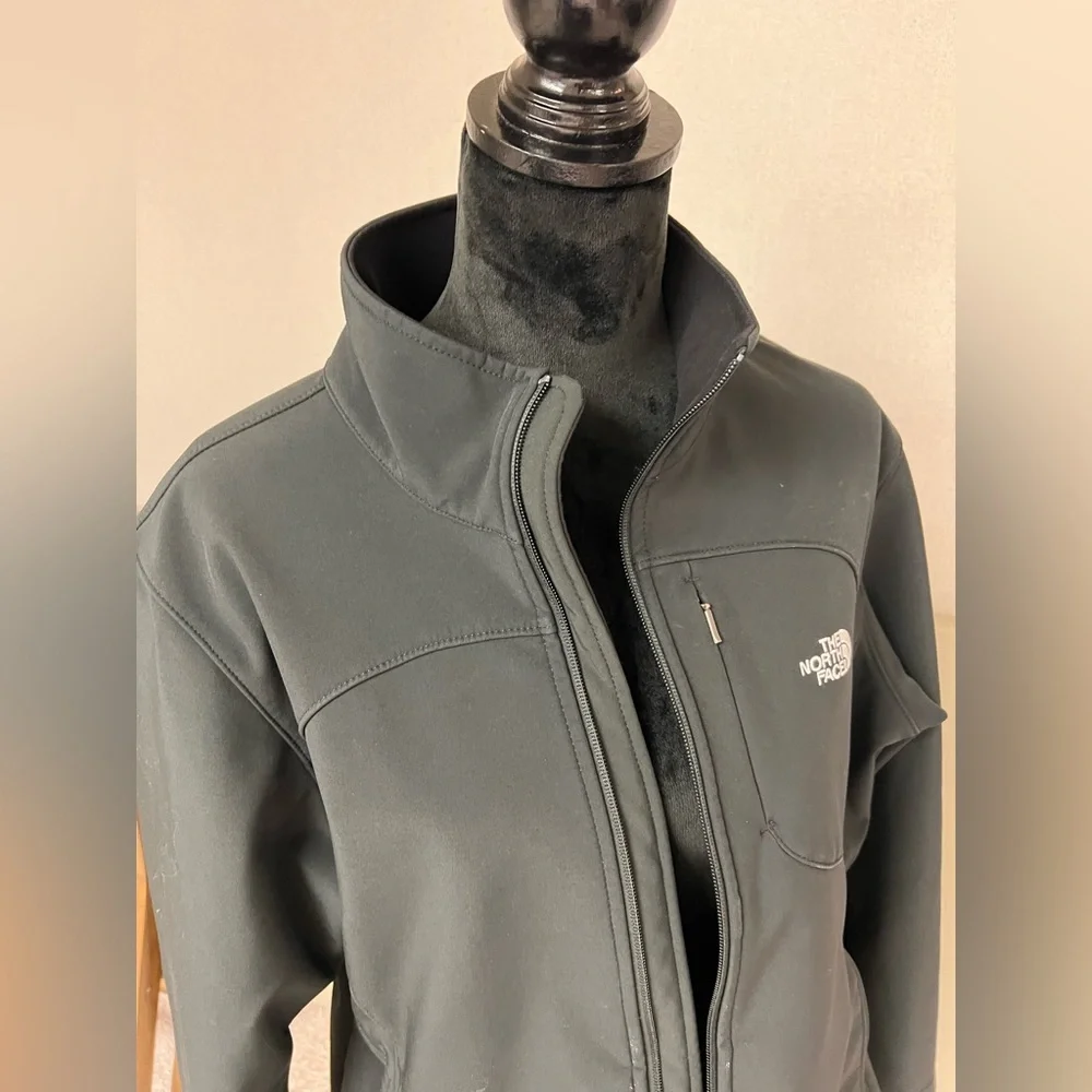 Women’s black soft shell north face jacket - Picture 2 of 10